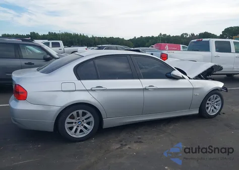 2007 BMW 328I z USA, uszkodzony, nr VIN WBAVA335X7KX72481